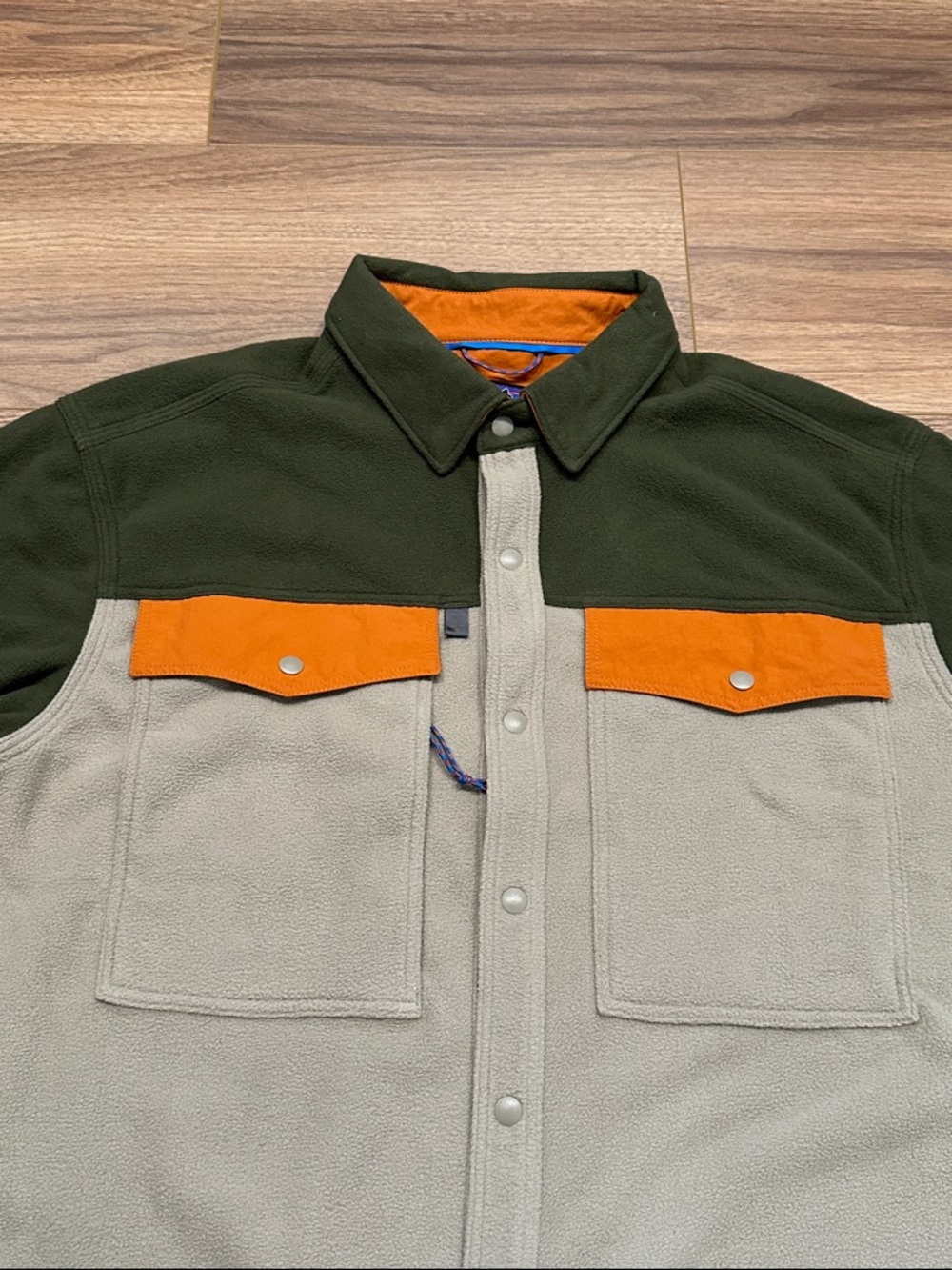 NEW Patagonia Long Sleeve Early Rise Snap Shirt in Seabird Grey Size Large - Picture 5 of 13